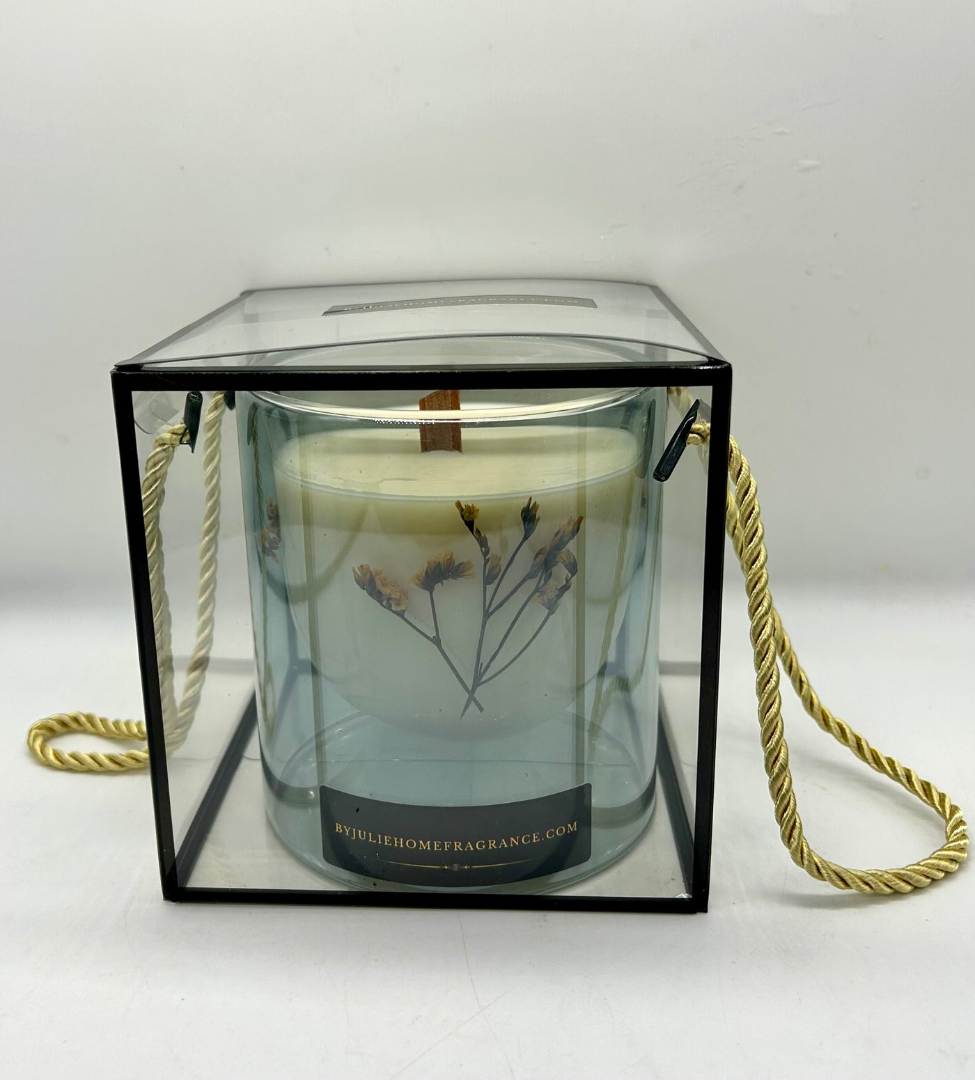 Casablanca Botanical Candle 400g Gift Boxed